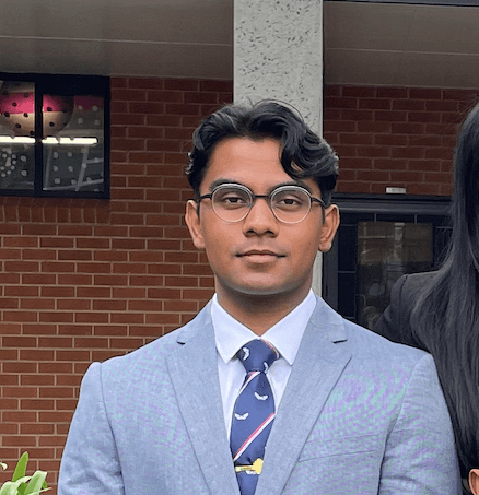 Kavinnath, tutor offering online and in-person lessons at KIS Academics