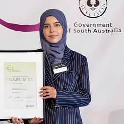 Maram, tutor offering online and in-person lessons at KIS Academics