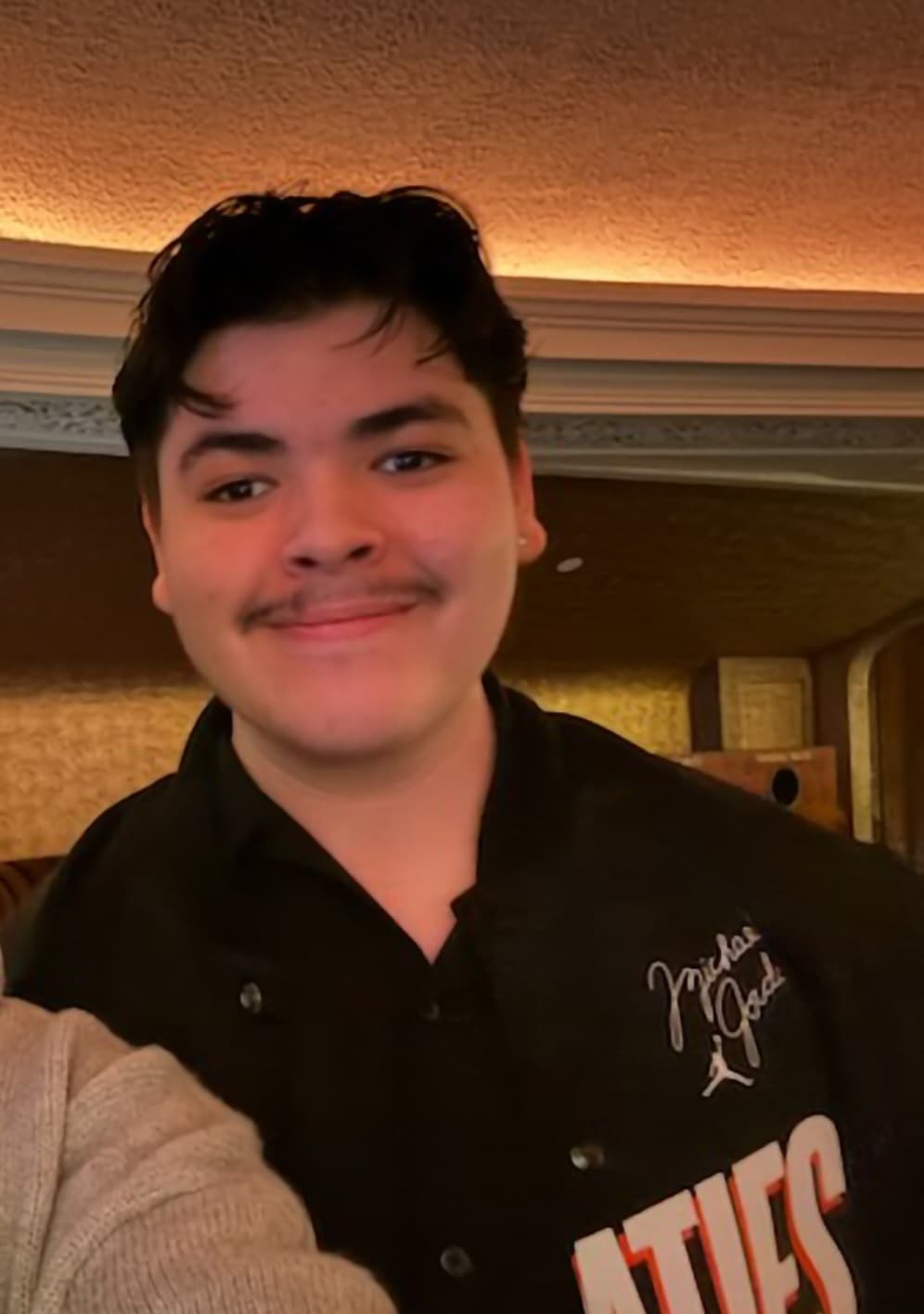 Mannix, tutor offering online and in-person lessons at KIS Academics