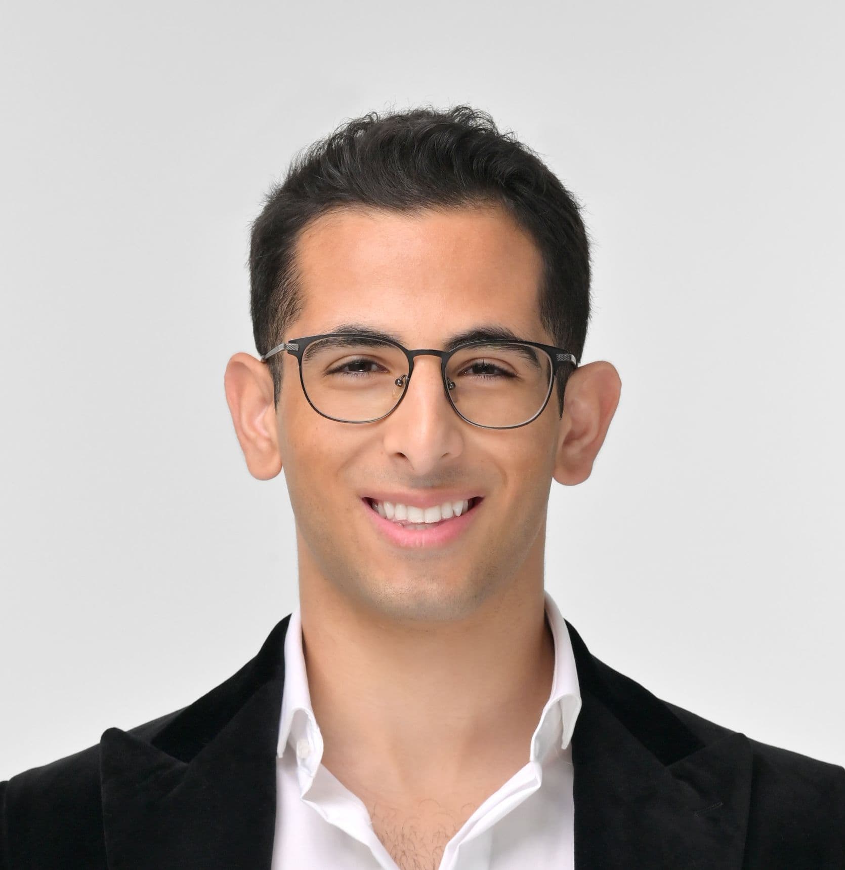 Benjamin, tutor offering online and in-person lessons at KIS Academics