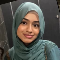 Manal, tutor offering online and in-person lessons at KIS Academics