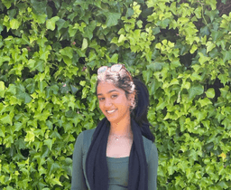 Shriya, tutor offering online and in-person lessons at KIS Academics