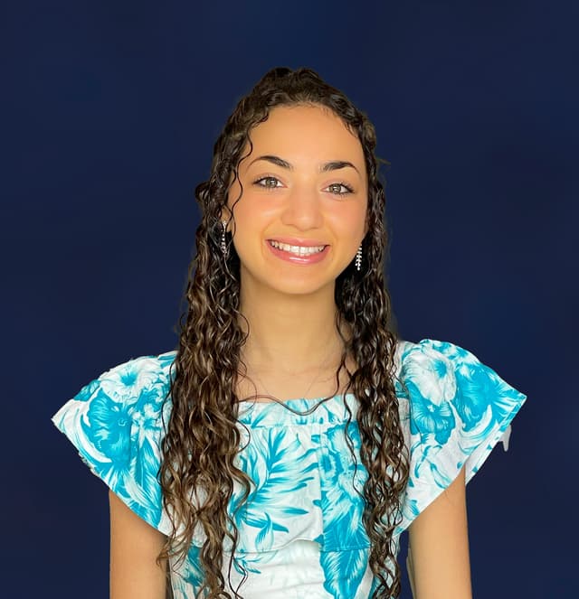 Profile photo of Verdi, tutor offering online and in-person lessons at KIS Academics