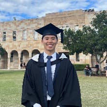 Warren, tutor offering online and in-person lessons at KIS Academics