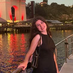 Charlotte, tutor offering online and in-person lessons at KIS Academics