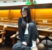 Profile photo of Alexis, tutor offering online and in-person lessons at KIS Academics