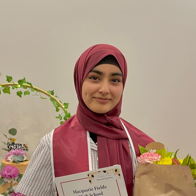 Profile photo of Ammarah, tutor offering online and in-person lessons at KIS Academics