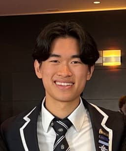 Aidan, tutor offering online and in-person lessons at KIS Academics