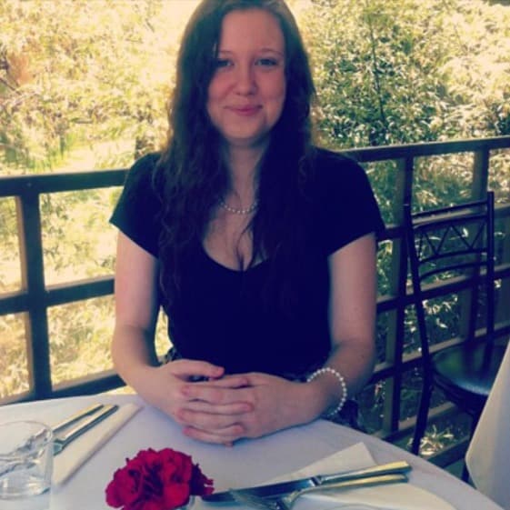 Dominique, tutor offering online and in-person lessons at KIS Academics