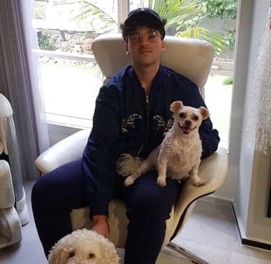 Profile photo of Massimo, tutor offering online and in-person lessons at KIS Academics