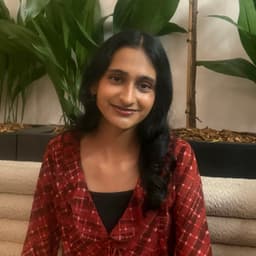 Anusha, tutor offering online and in-person lessons at KIS Academics