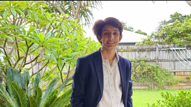 Profile photo of Harshilsinh, tutor offering online and in-person lessons at KIS Academics