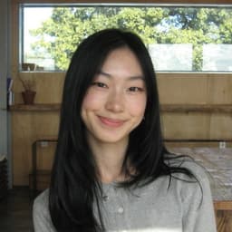Jocelyn, tutor offering online and in-person lessons at KIS Academics