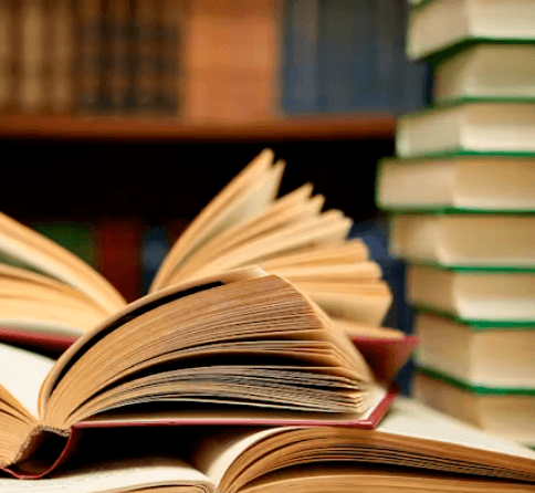 Jess, tutor offering online and in-person lessons at KIS Academics