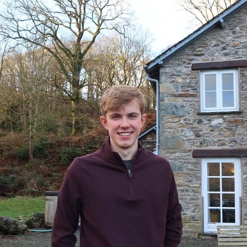 Matthew, tutor offering online and in-person lessons at KIS Academics