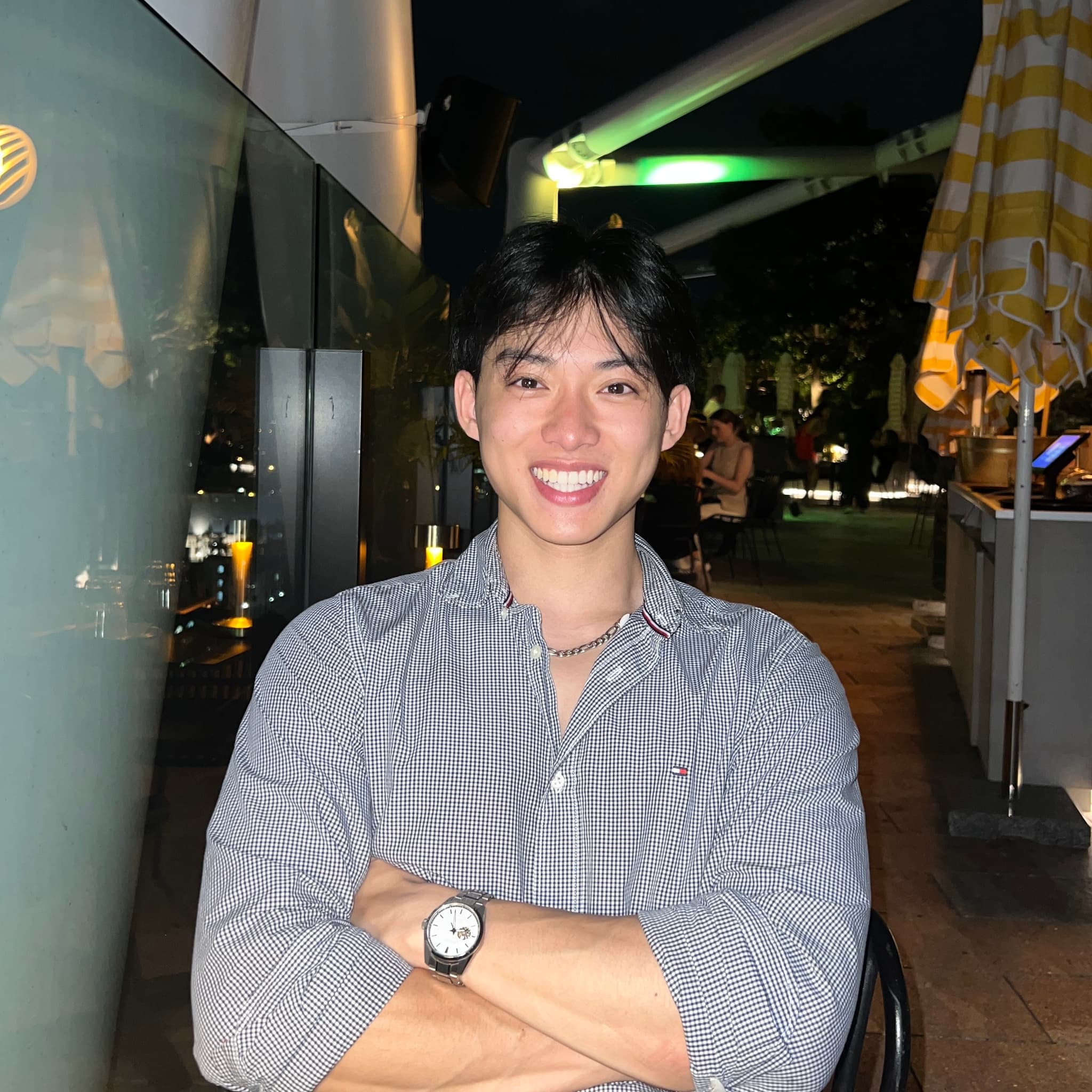 Thomas, tutor offering online and in-person lessons at KIS Academics