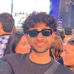 Yash, tutor offering online and in-person lessons at KIS Academics