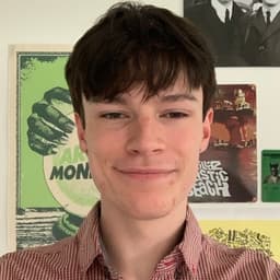 Xavier, tutor offering online and in-person lessons at KIS Academics